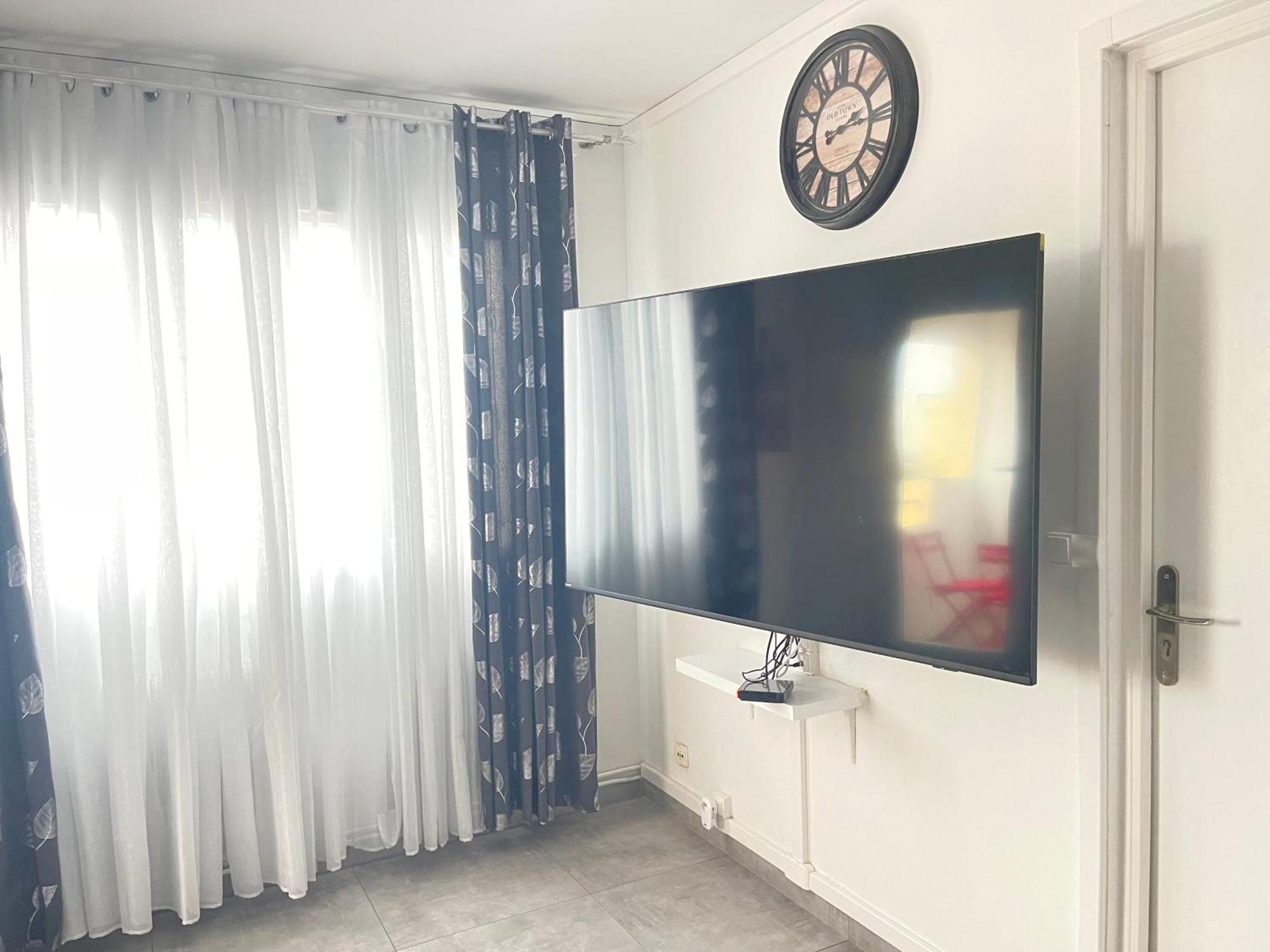 Votre Cocon Parfait A 9 Min D'Eurexpo Et 14 Min Groupama Apartment Saint-Priest  Bagian luar foto