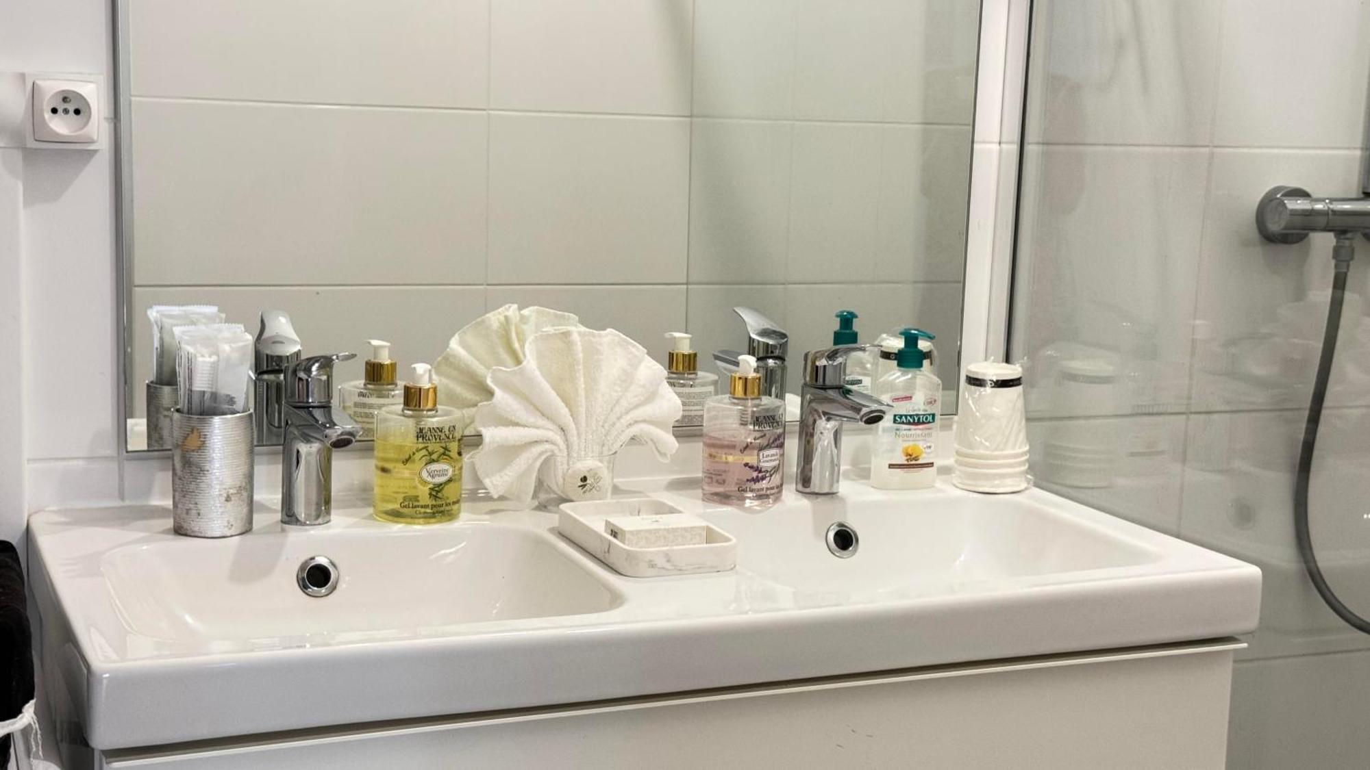 Votre Cocon Parfait A 9 Min D'Eurexpo Et 14 Min Groupama Apartment Saint-Priest  Bagian luar foto